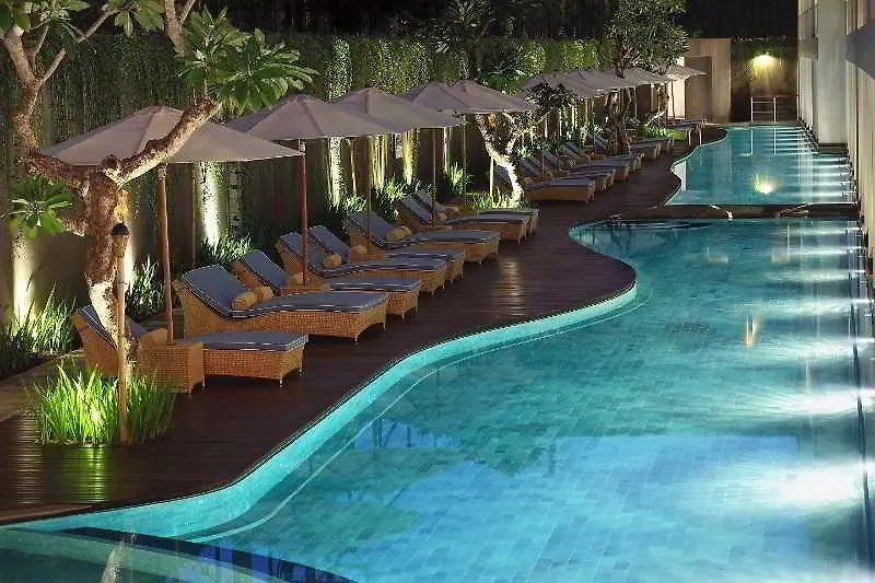 Ossotel Legian Hotel