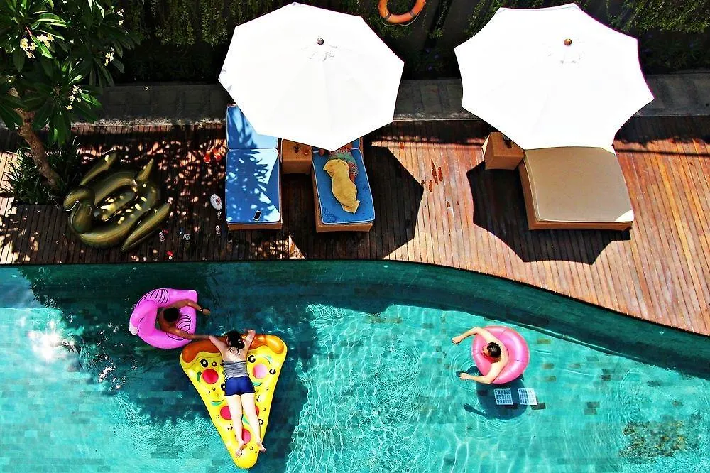 Ossotel Legian